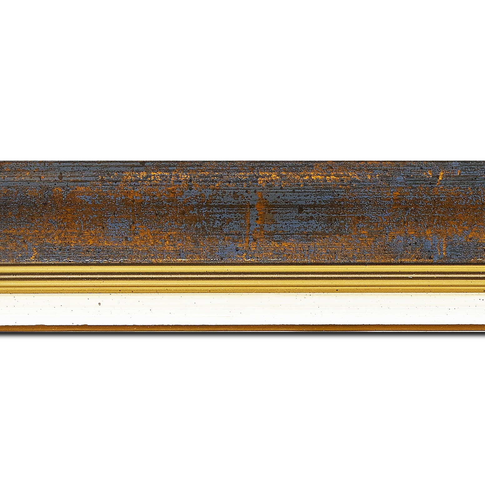 Baguette longueur 1.40m bois profil incurvé largeur 5.7cm de couleur bleu fond or marie louise blanche mouchetée filet or intégré